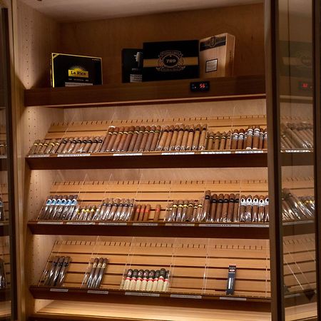 Gasthof Zum Hecht Fehraltorf Bagian luar foto