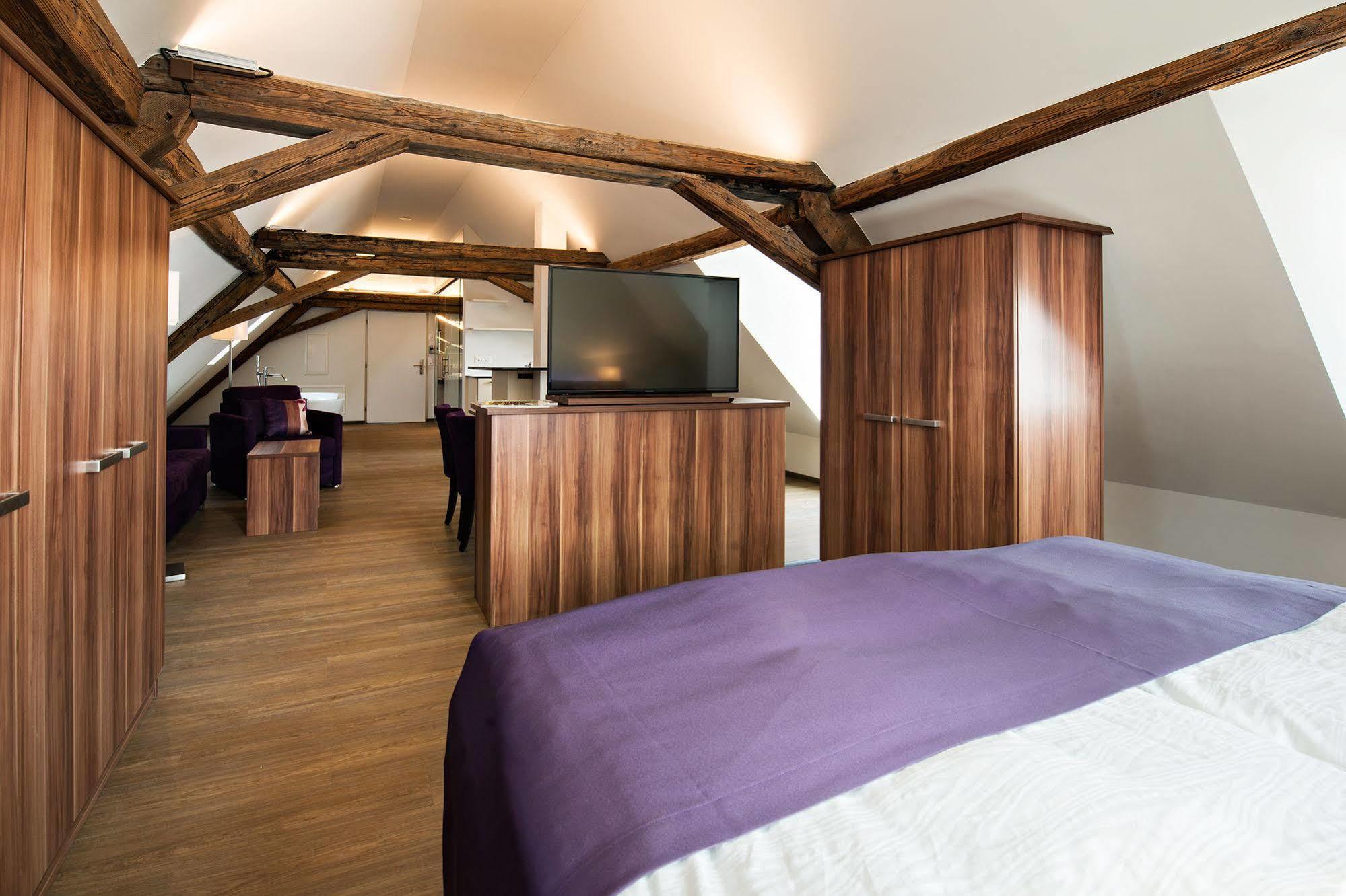 Gasthof Zum Hecht Fehraltorf Bagian luar foto
