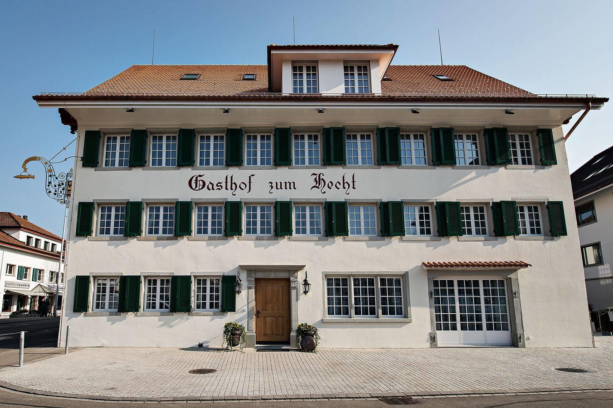 Gasthof Zum Hecht Fehraltorf Bagian luar foto